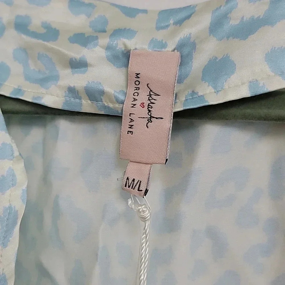 MORGAN LANE Langley Short Robe - Picture 4 of 9